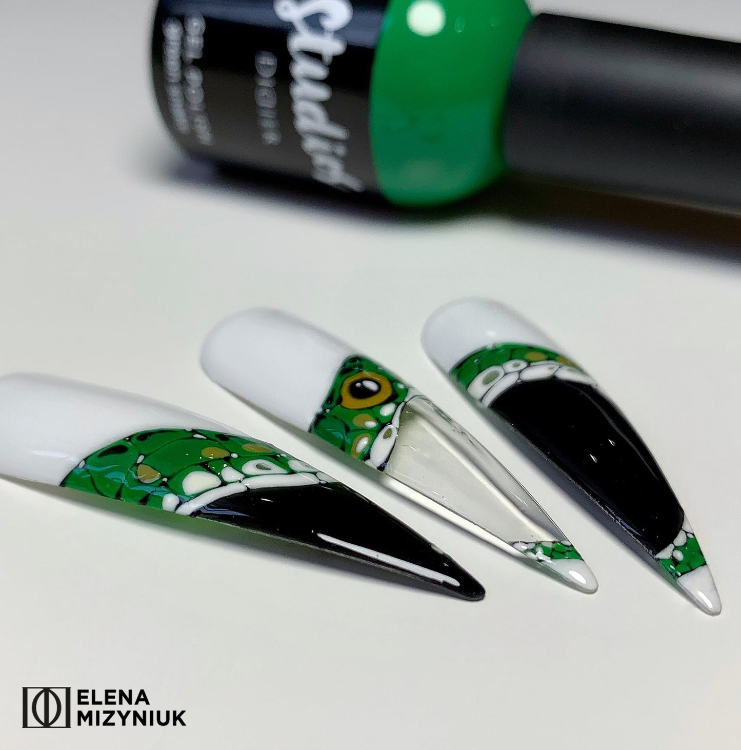 Gēla laka Studios Didier green snake 8ml Bez HEMA&TPO